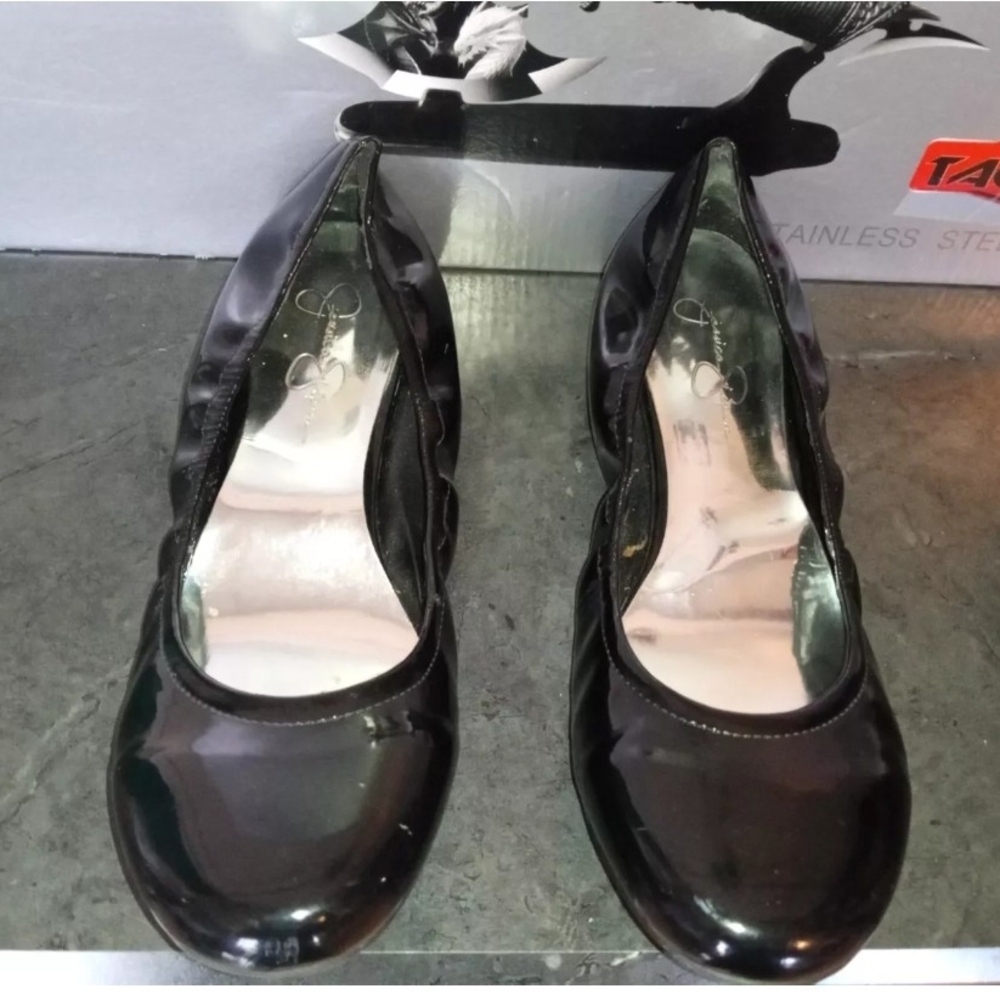 Jessica Simpson Size 10 Black Vinyl Flats *Light Use* - Picture 1 of 12